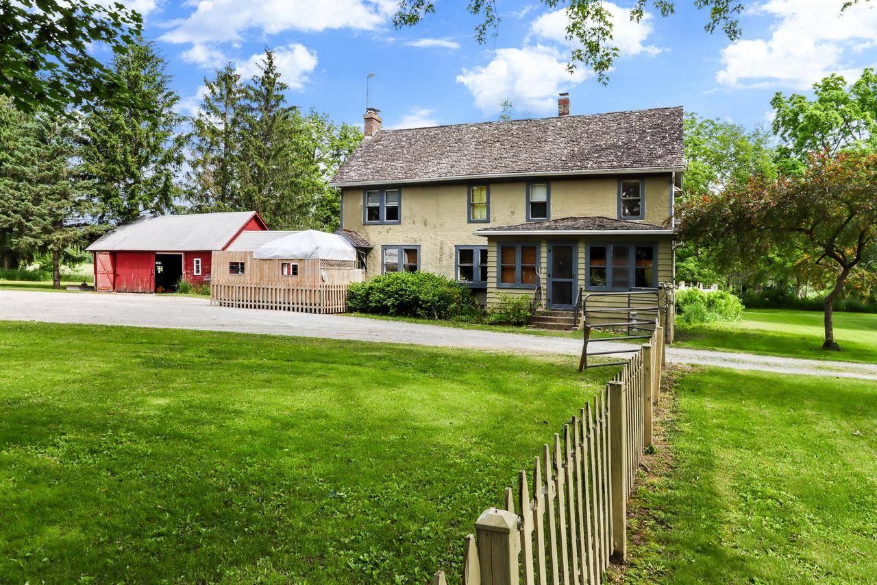 Delavan, WI 53115,4705 Dam ROAD