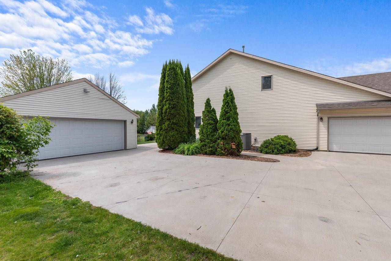 Richfield, WI 53076,3267 Conestoga TRAIL