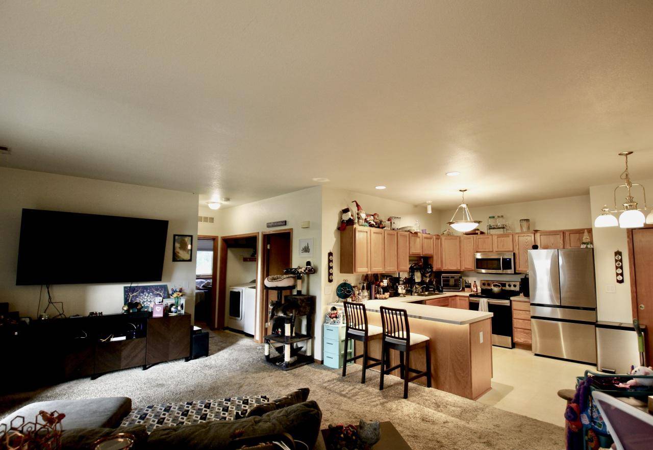 South Milwaukee, WI 53172,1301 College AVENUE #7B