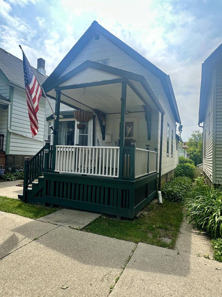 Milwaukee, WI 53211,2467 N Bartlett AVENUE #2467A