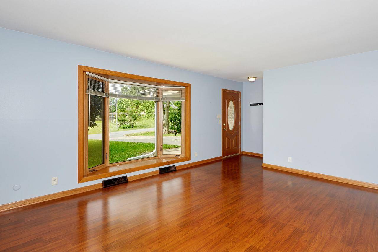 Brookfield, WI 53005,15200 High Knoll LANE