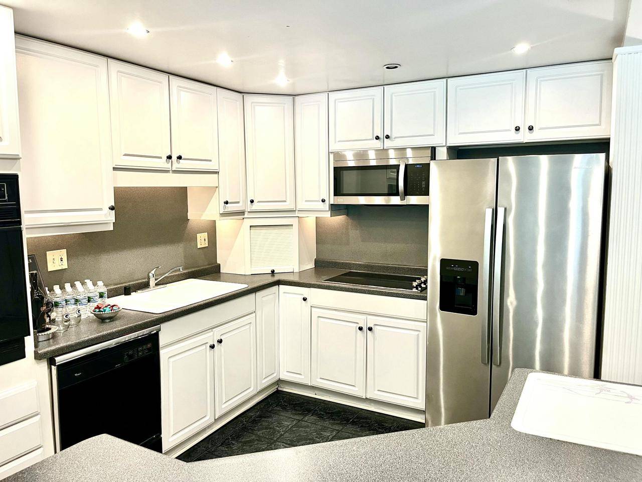 Glendale, WI 53209,2200 W Good Hope ROAD #115
