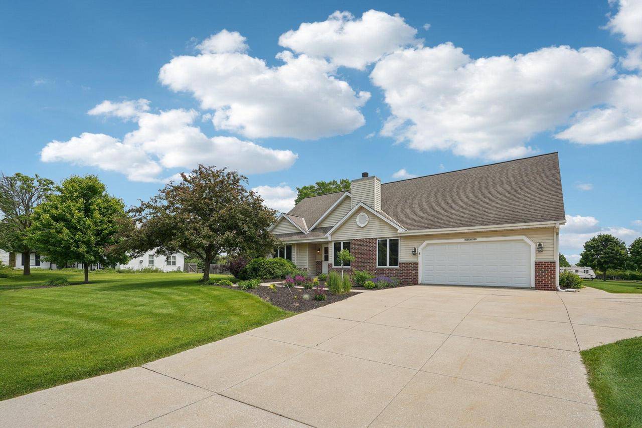 Menomonee Falls, WI 53051,W146N6202 Wigwam DRIVE
