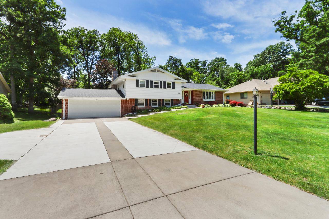 Williams Bay, WI 53191,335 Frost DRIVE