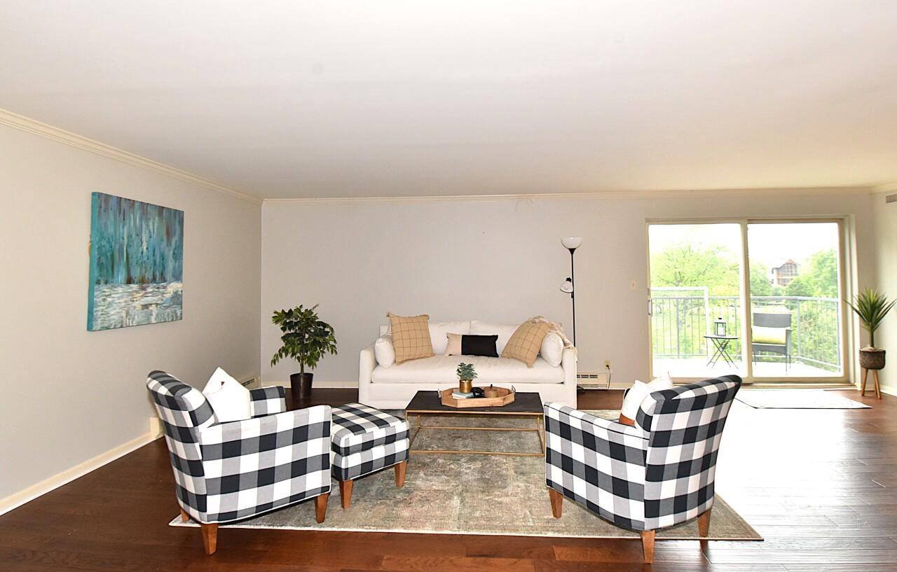 Elm Grove, WI 53122,13335 Watertown Plank ROAD #309