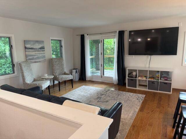 Pewaukee, WI 53072,524 Spring STREET
