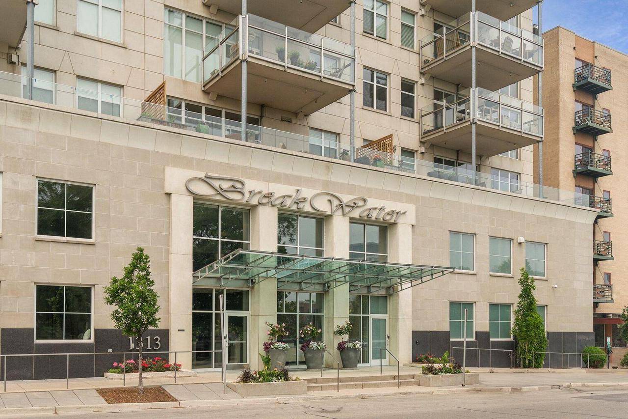 Milwaukee, WI 53202,1313 N Franklin PLACE #1002