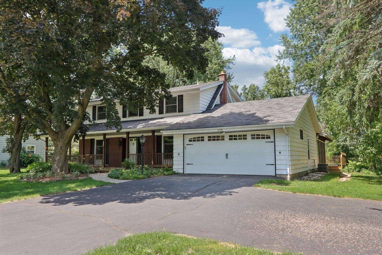 Hubertus, WI 53033,3158 Skyline DRIVE