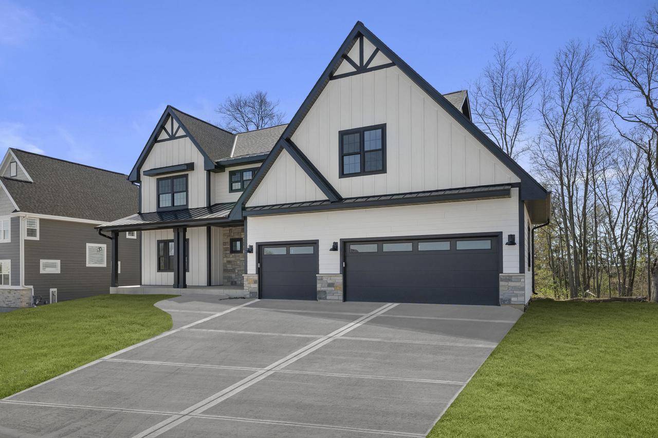 Menomonee Falls, WI 53051,N54W19323 Broadwing PLACE