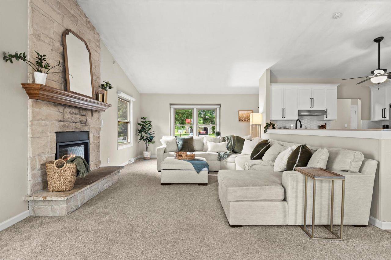 Franklin, WI 53132,4355 W Sherwood DRIVE