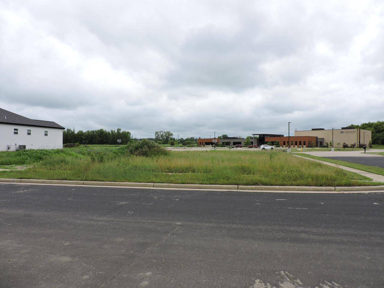 Fort Atkinson, WI 53538,Lt40 MONTCLAIR PLACE