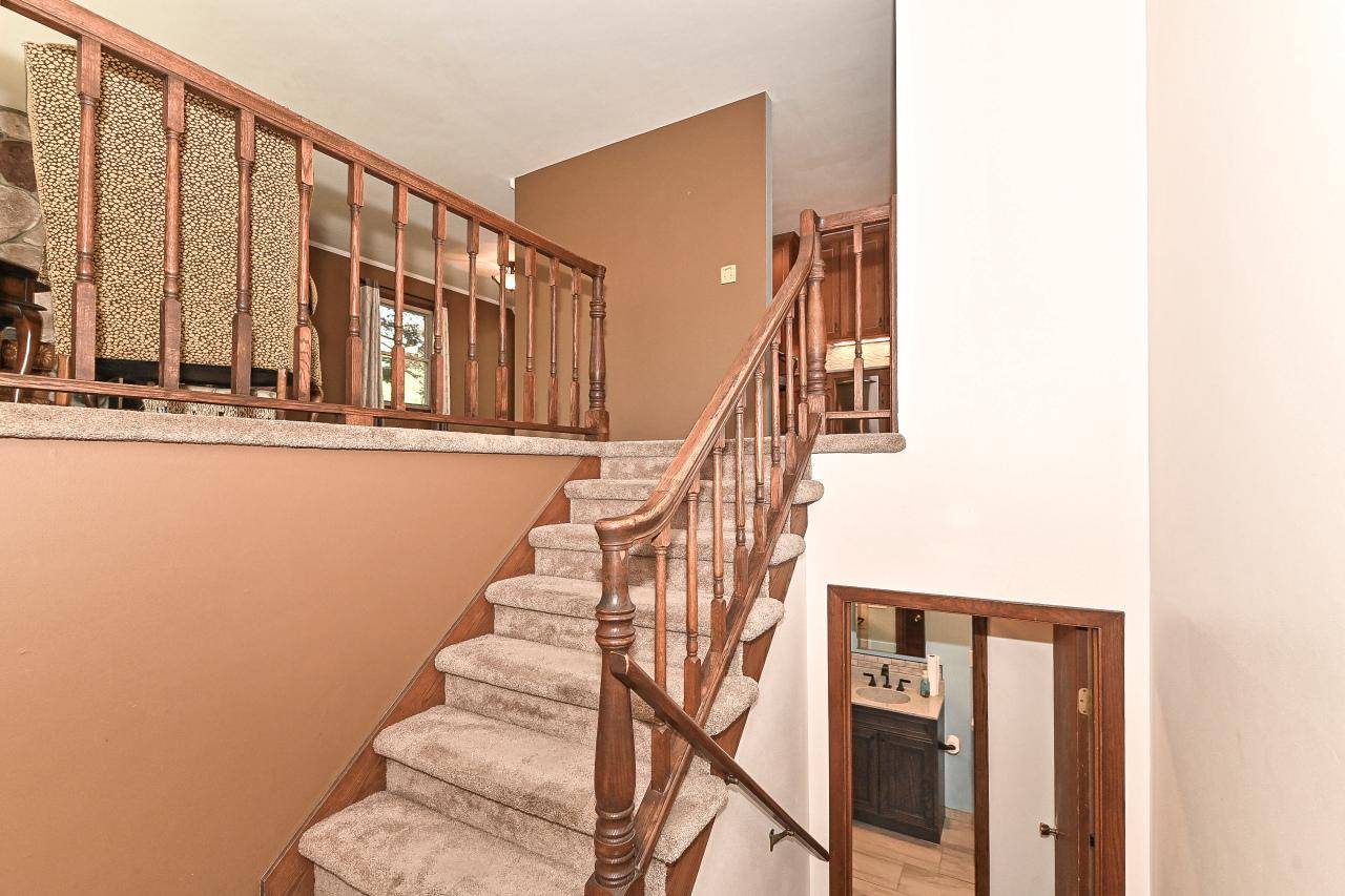 Oak Creek, WI 53154,1950 E Hickory DRIVE