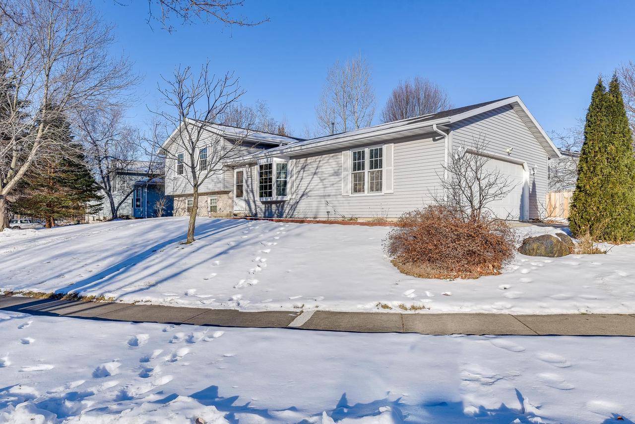 Madison, WI 53713,3010 Foxwood Tr