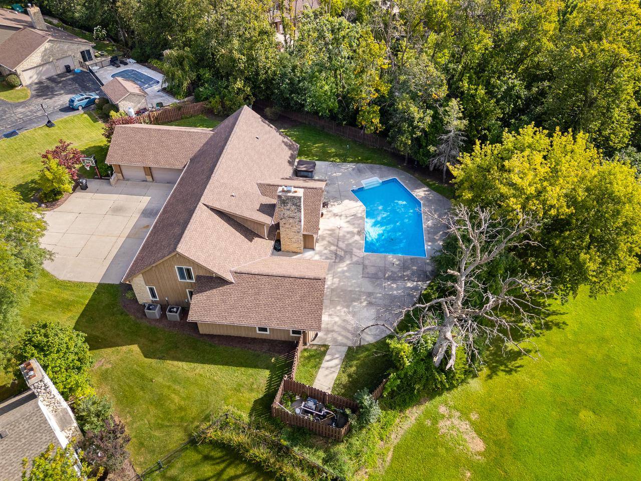 Menomonee Falls, WI 53051,W162N8224 Tamarack COURT