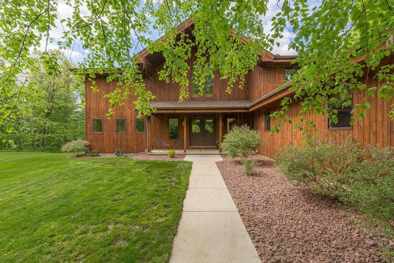 Verona, WI 53593,8453 Arbor Trace Dr