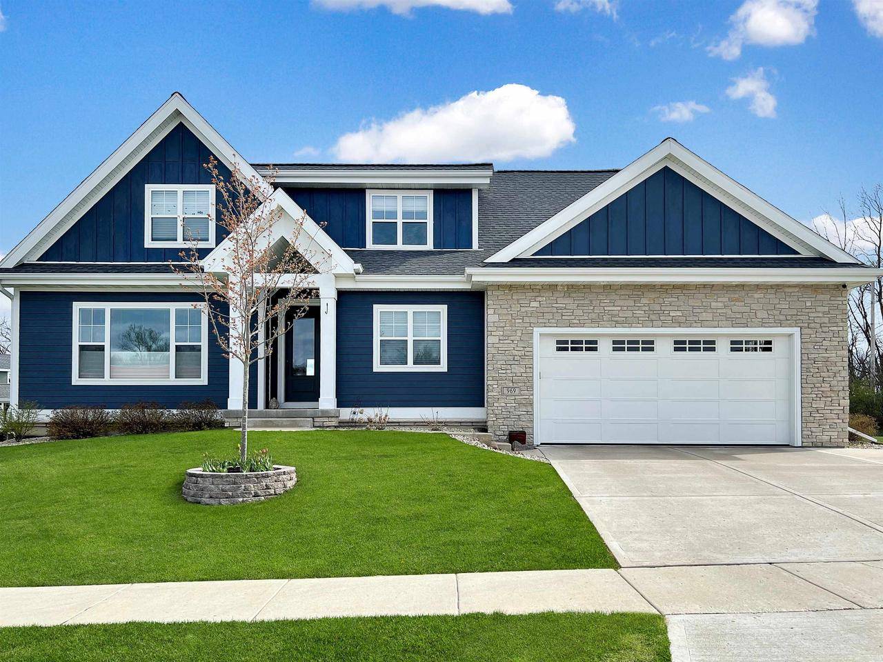 Verona, WI 53593,969 Pollow Road