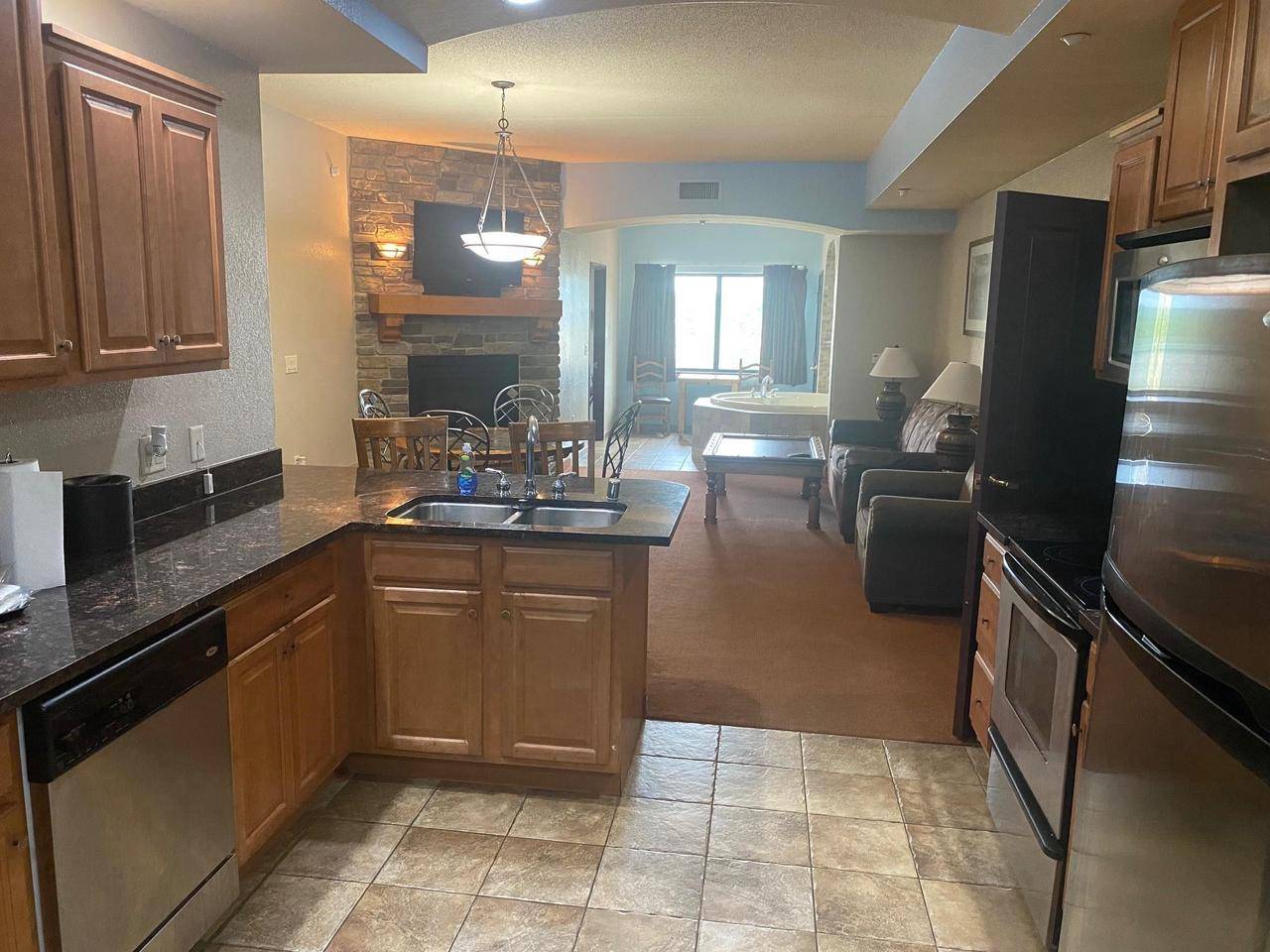 Wisconsin Dells, WI 53965,2411 RIVER Road #2444