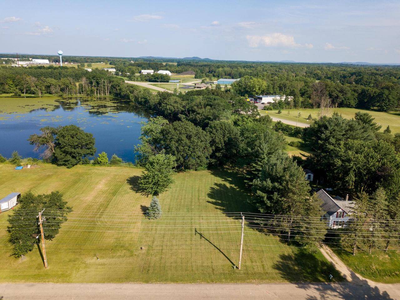 New Lisbon, WI 53950,2.01 AC Hog Island Road