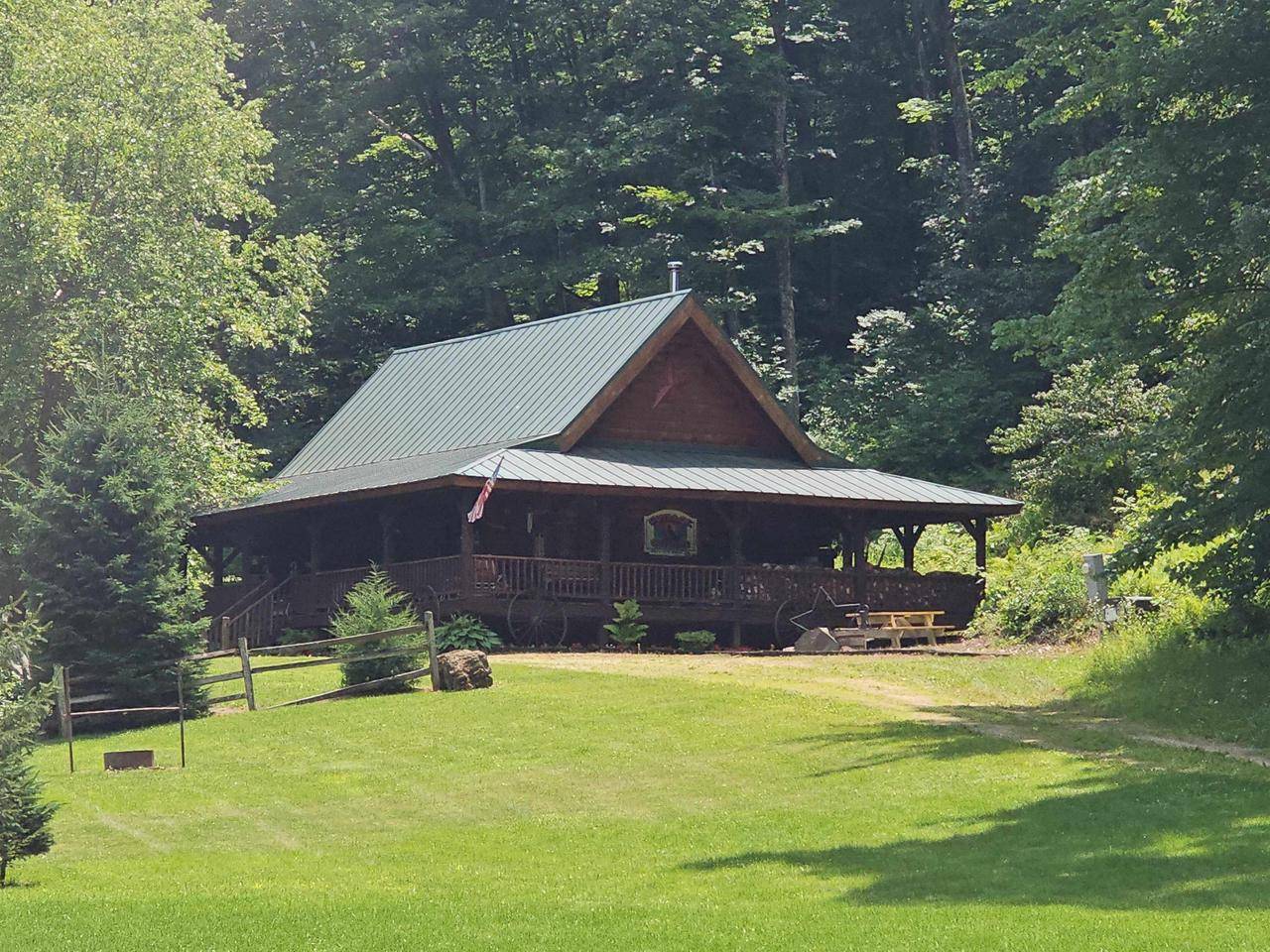 La Farge, WI 54639,E14329 Jug Creek Road