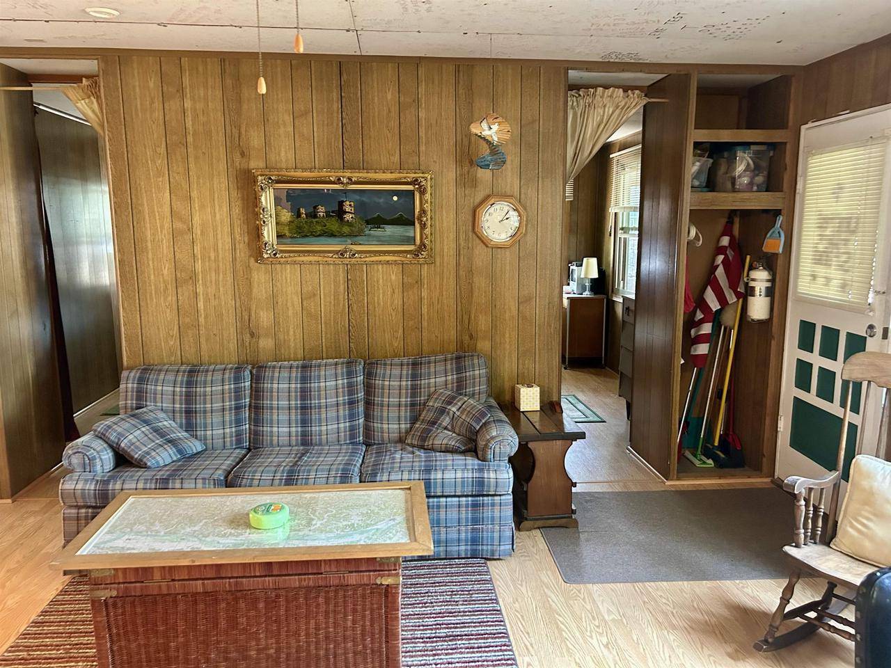 Avoca, WI 53506,509 W Lakeshore Drive