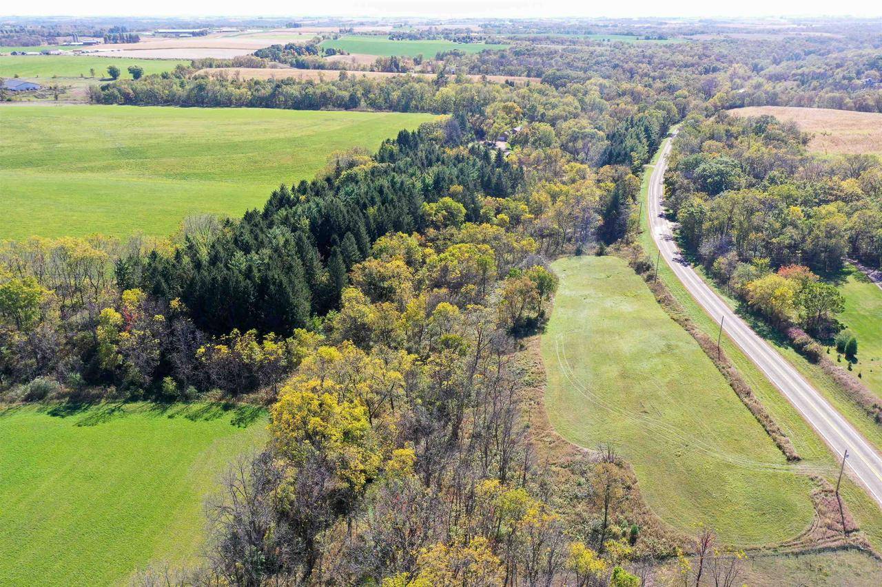 Mount Horeb, WI 53572,7.6 Acres County Road E