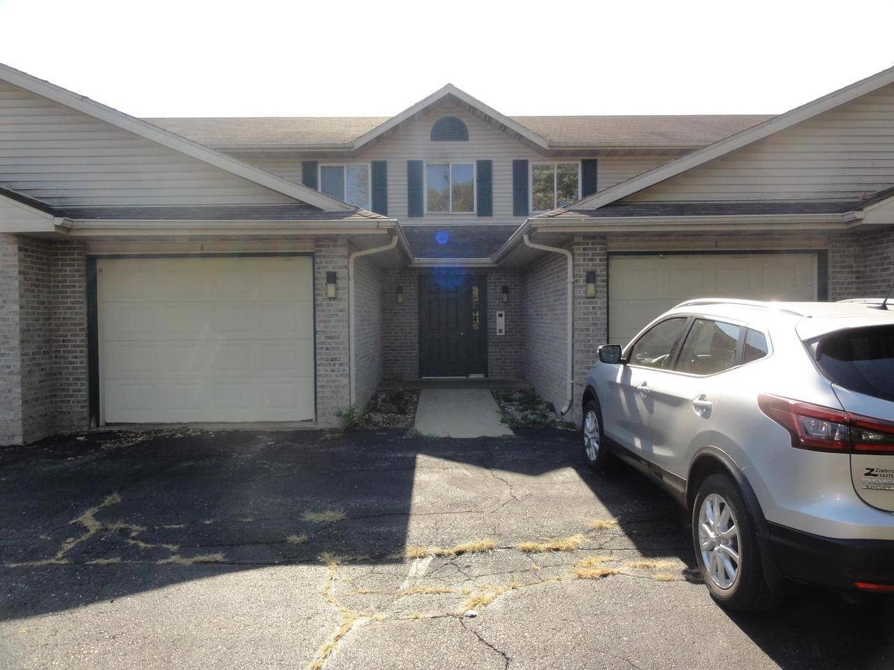 Belleville, WI 53508,435 Bowlavard Avenue #5