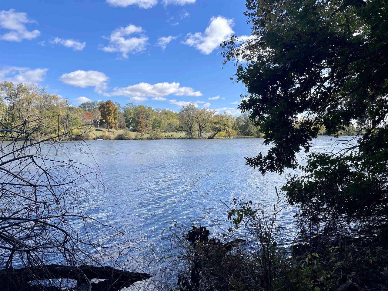 Albany, WI 53502,1.5 Ac Sugar River