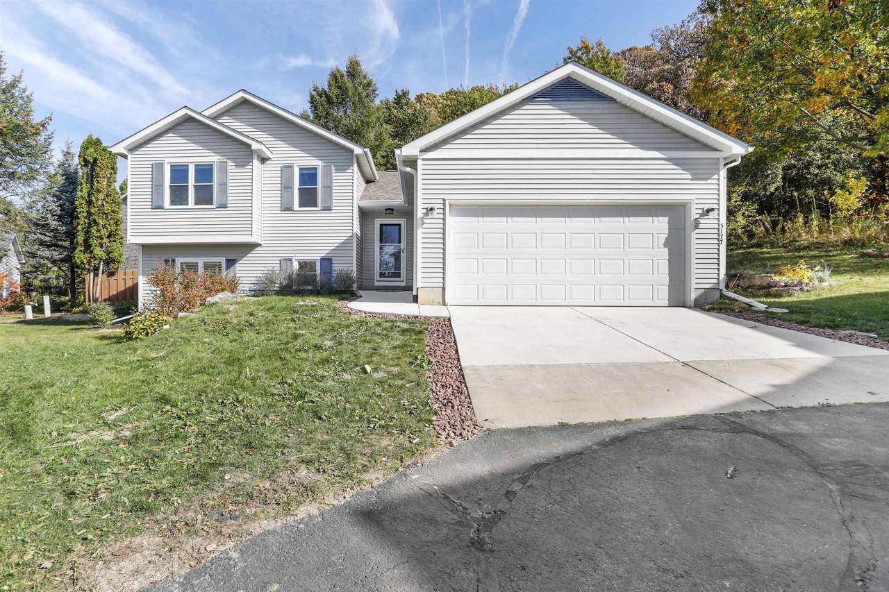 Madison, WI 53704,5177 Ridge Oak Drive