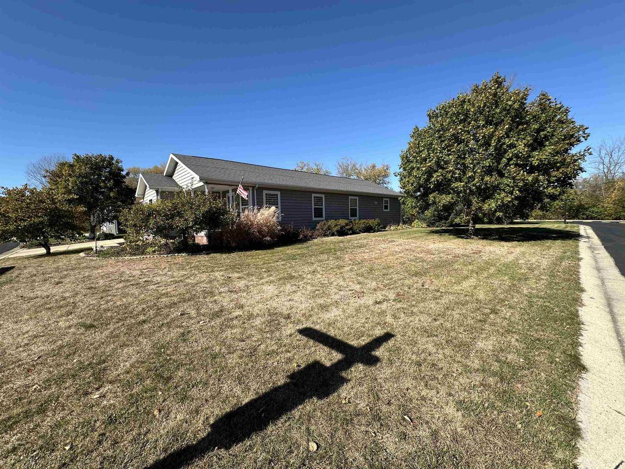 Germantown, WI 53022,N114W20886 Meadowbrook Lane