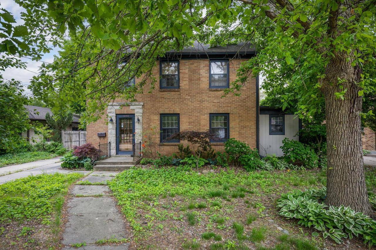Janesville, WI 53545,1208 E Milwaukee Street