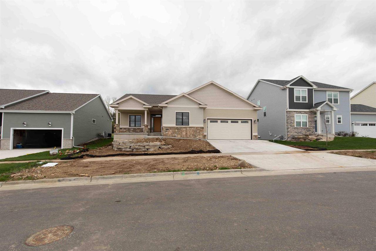 Verona, WI 53593,9711 Grey Kestrel Drive