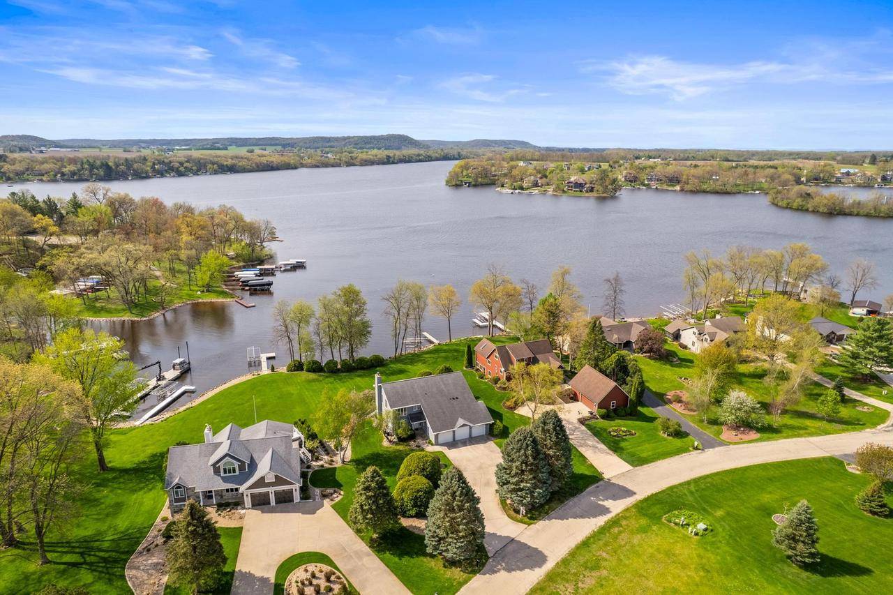 Merrimac, WI 53561,E12805 W Point Drive