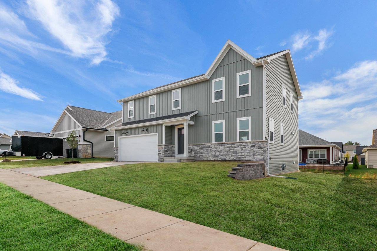 Stoughton, WI 53589,2309 Valberg Drive #161