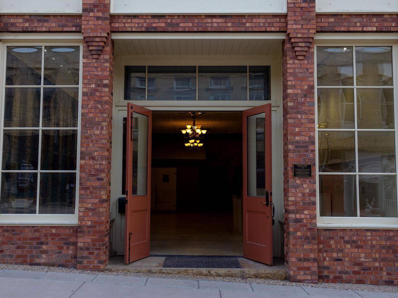 Mineral Point, WI 53565,145 High Street