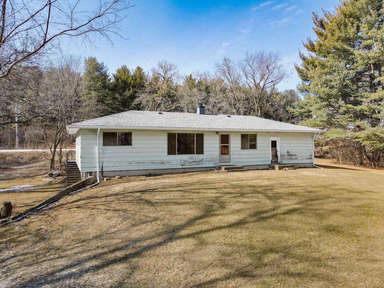 Beloit, WI 53511,9335 S County Road H