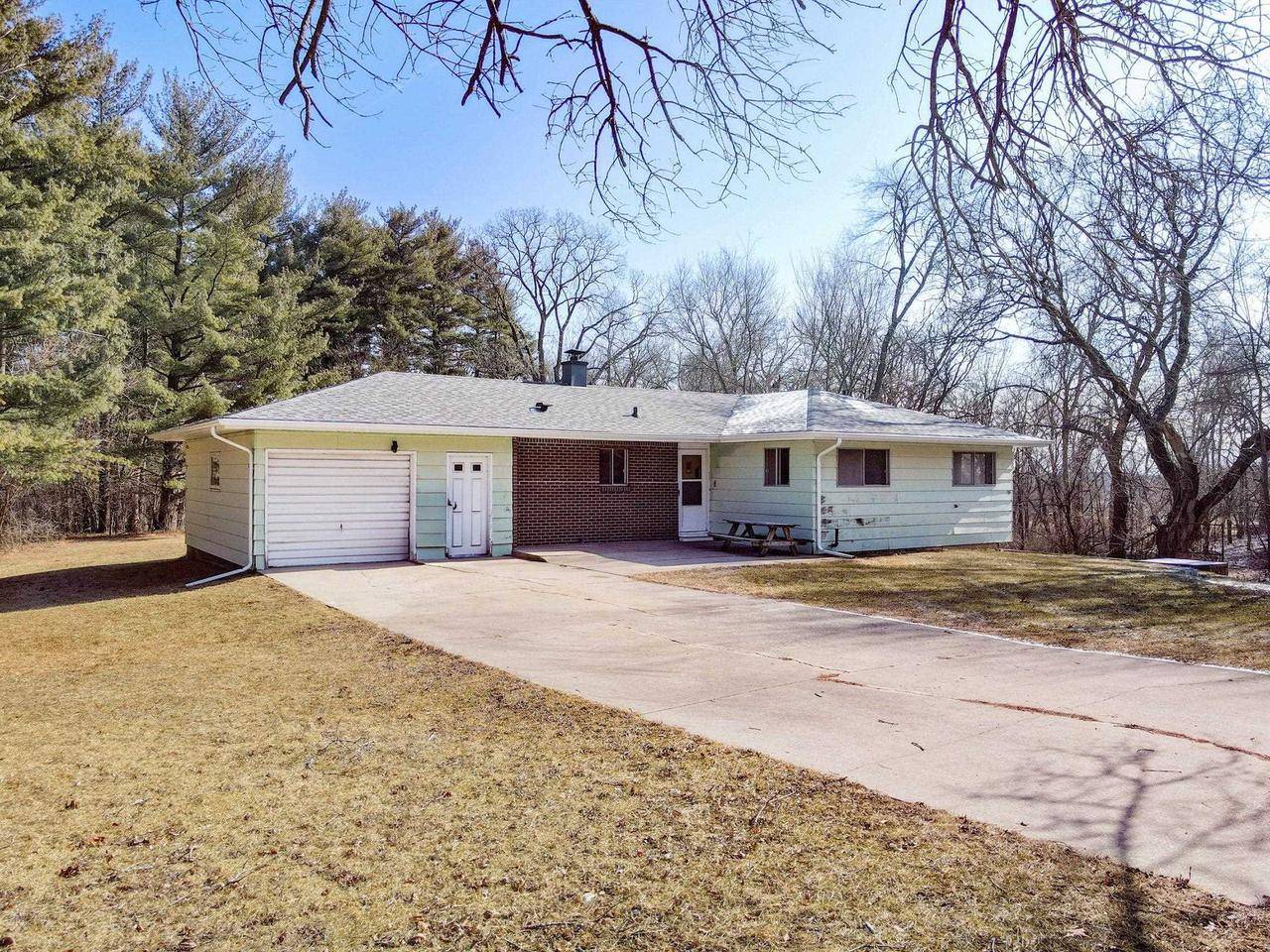 Beloit, WI 53511,9335 S County Road H