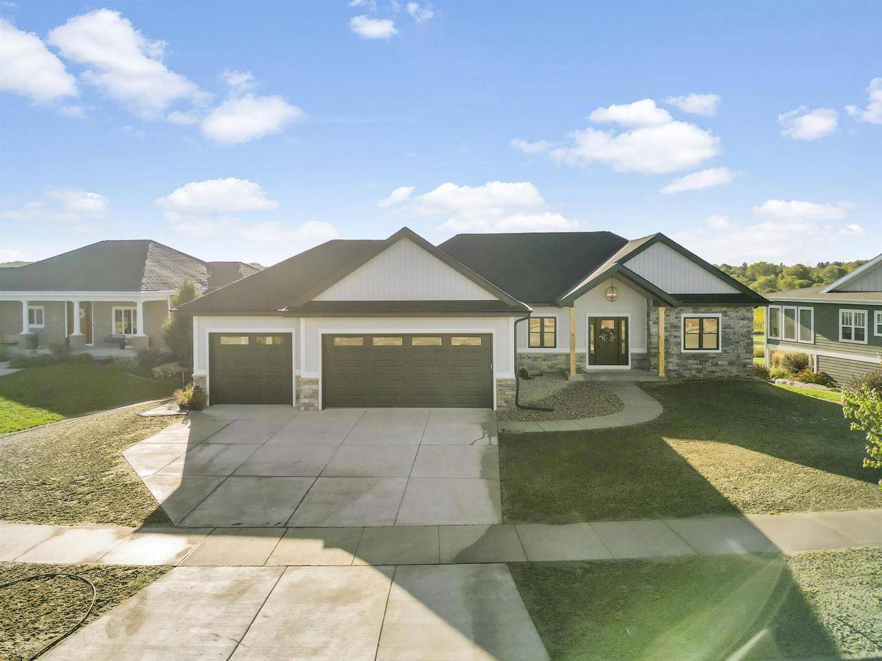 Waunakee, WI 53597,822 Westbridge Trail