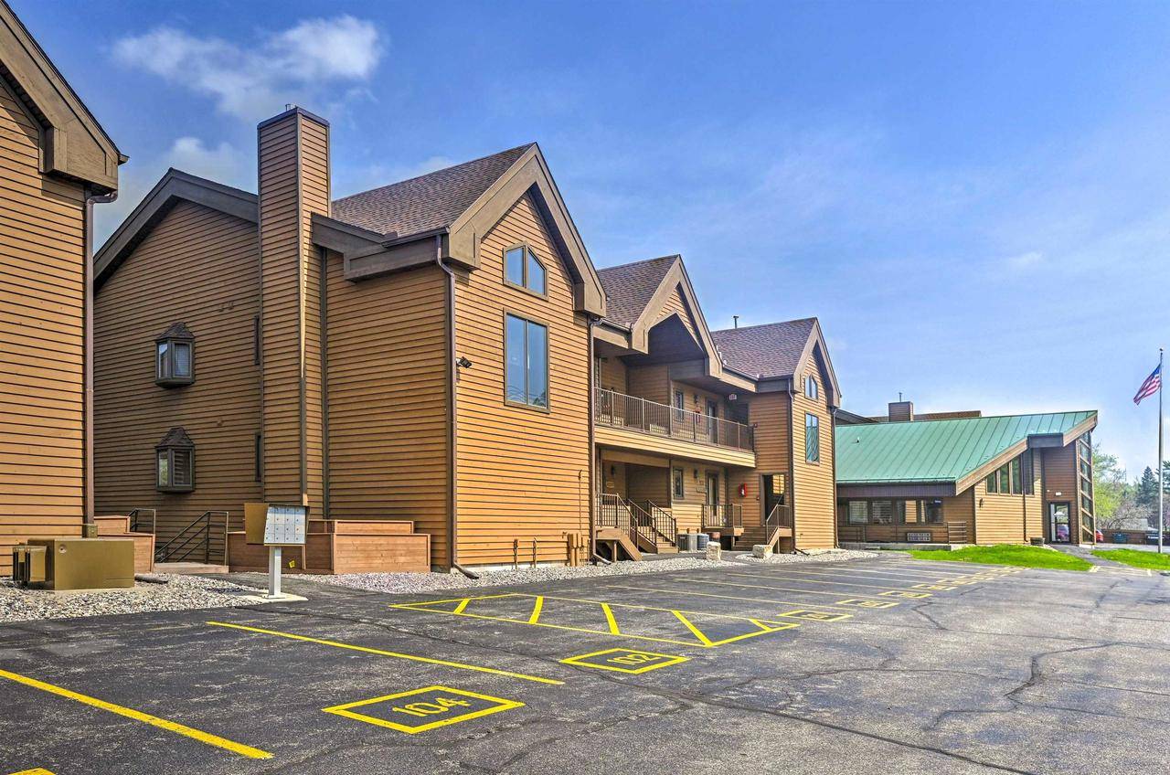 Wisconsin Dells, WI 53965,1111 River Road #205