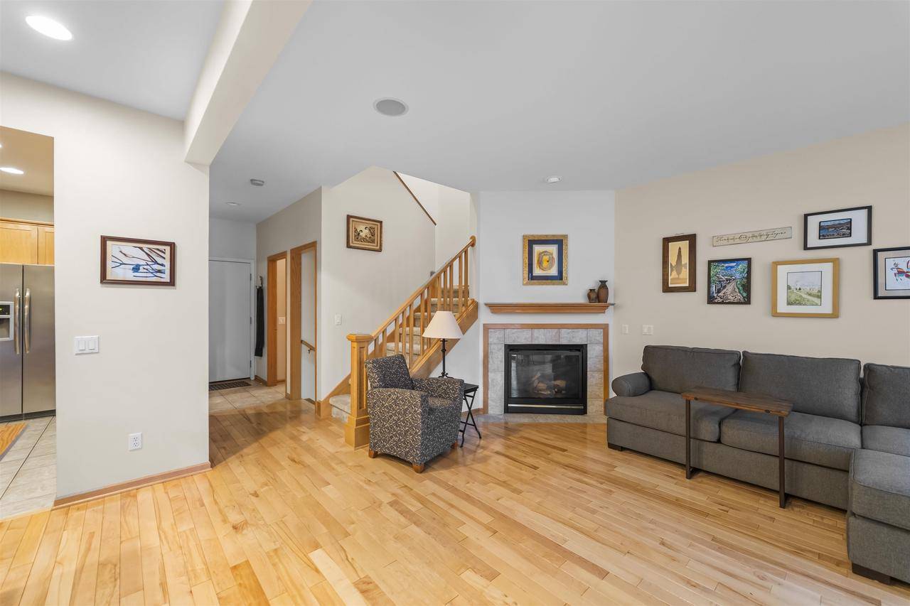 Fitchburg, WI 53711,42 Wood Brook Way