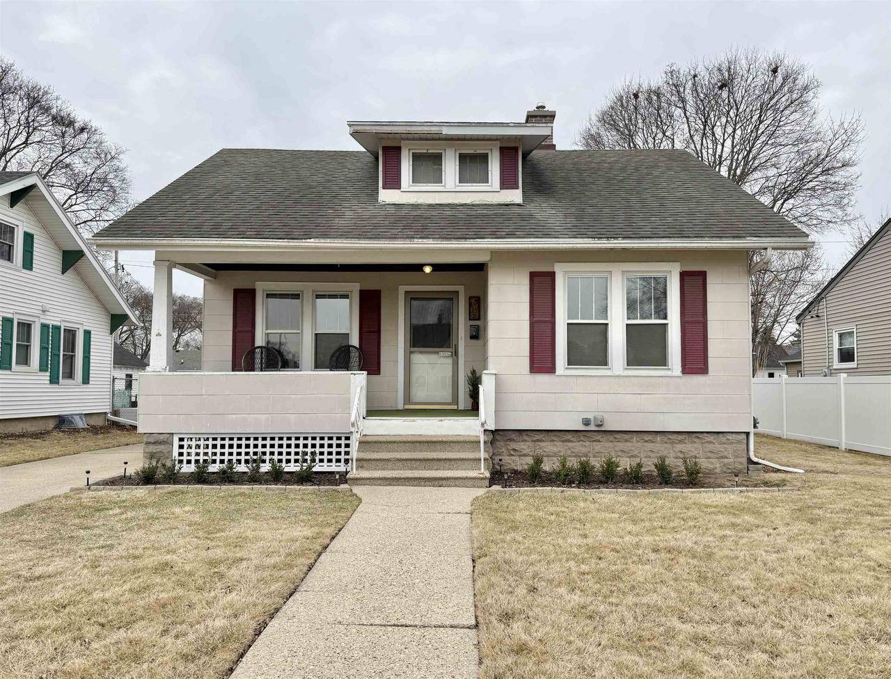 Janesville, WI 53548,615 N Pine Street