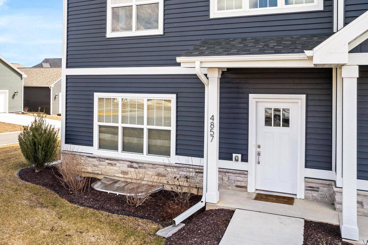 Fitchburg, WI 53711,4857 Suelo Road
