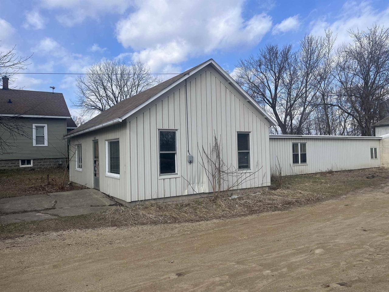 Columbus, WI 53925,N3830 River Road
