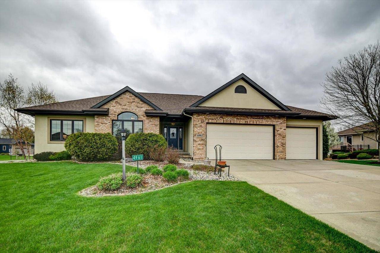 Waunakee, WI 53597,4961 Meadow Side Lane