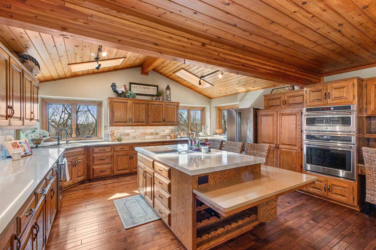 Middleton, WI 53562,4886 Foxfire Trail