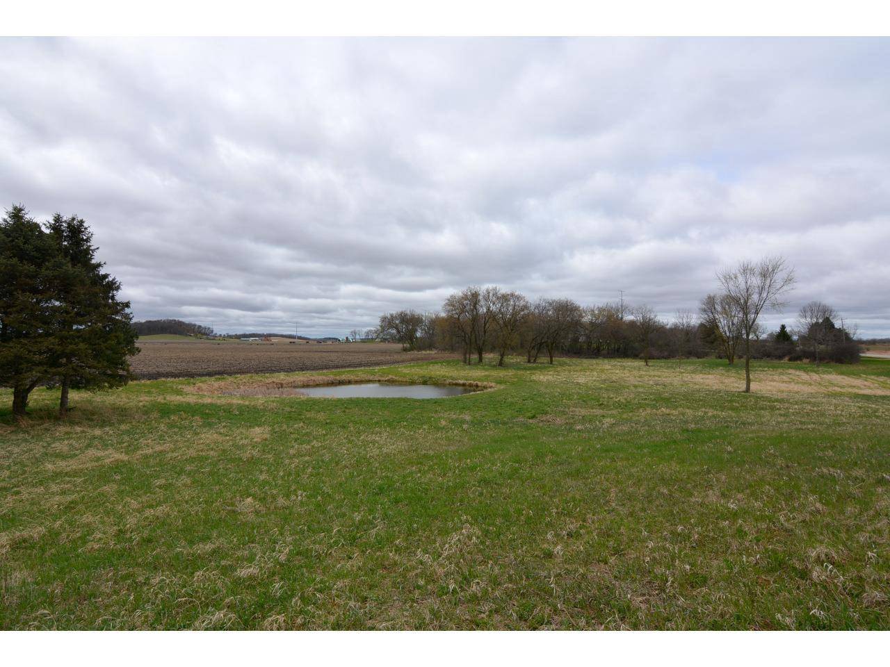 Marshall, WI 53559,295 County Road BB