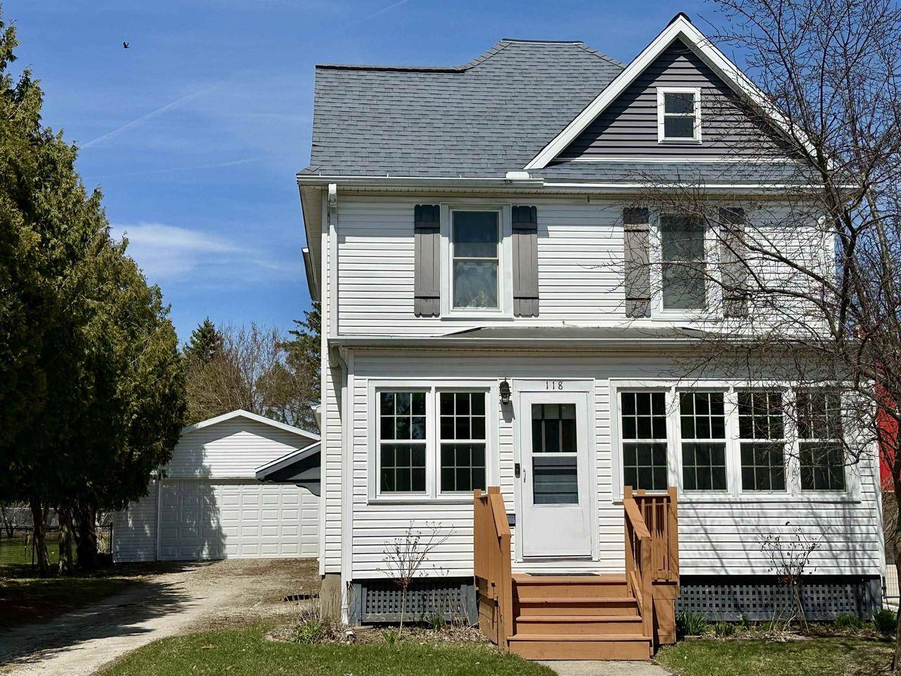 Beaver Dam, WI 53916,118 Bogert Street