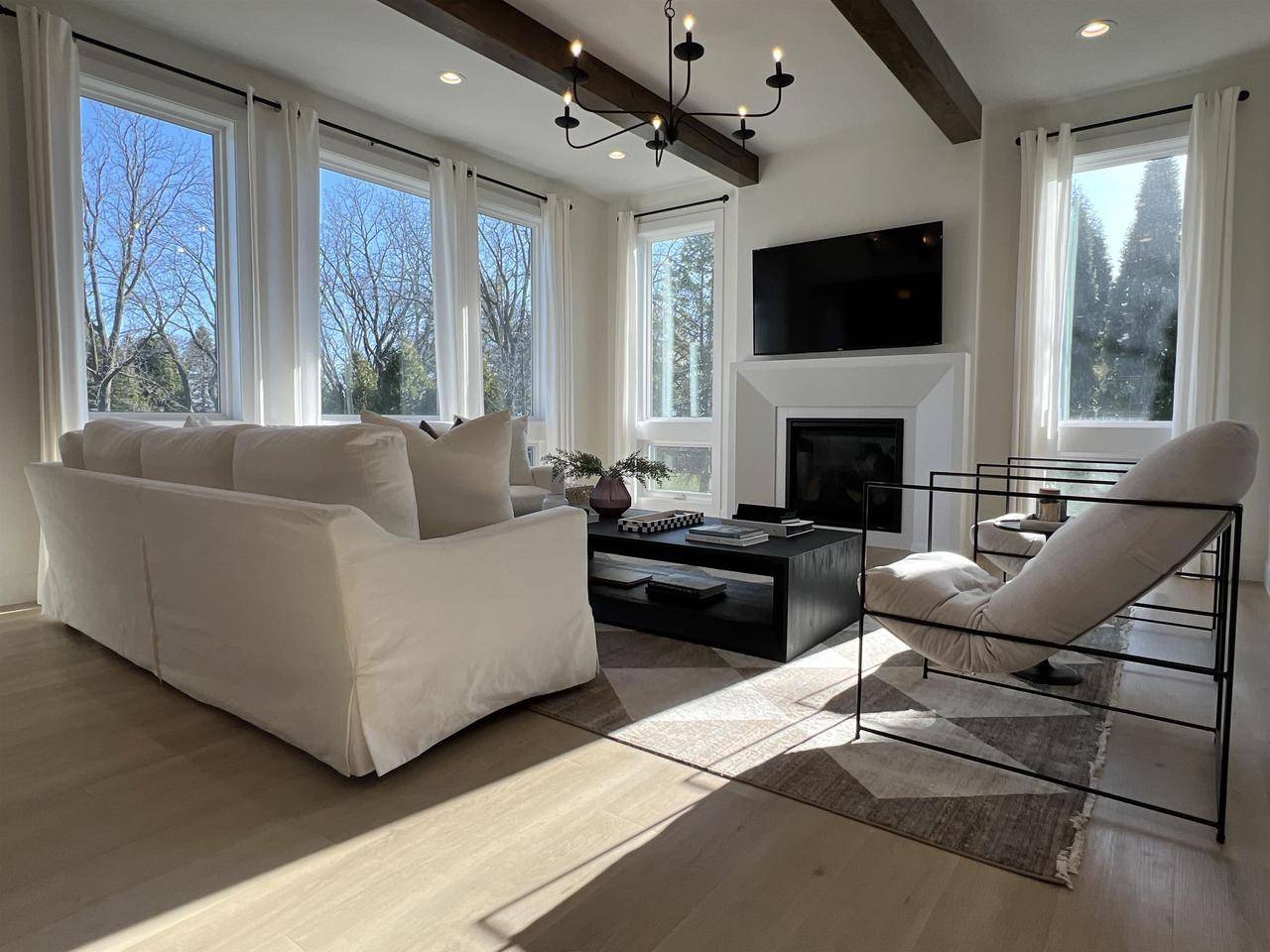 Sun Prairie, WI 53590,3156 Breeze Drive