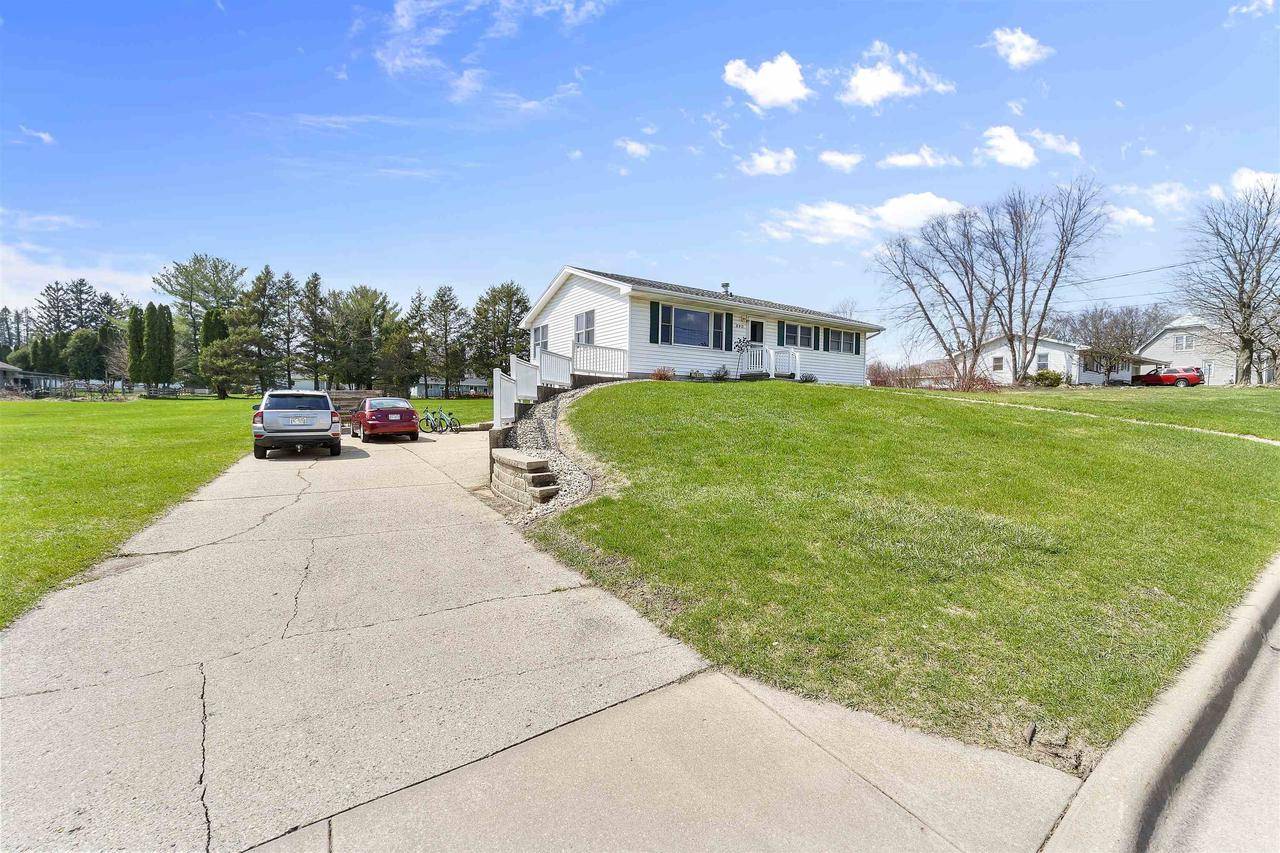 Platteville, WI 53818,890 Eastman Street