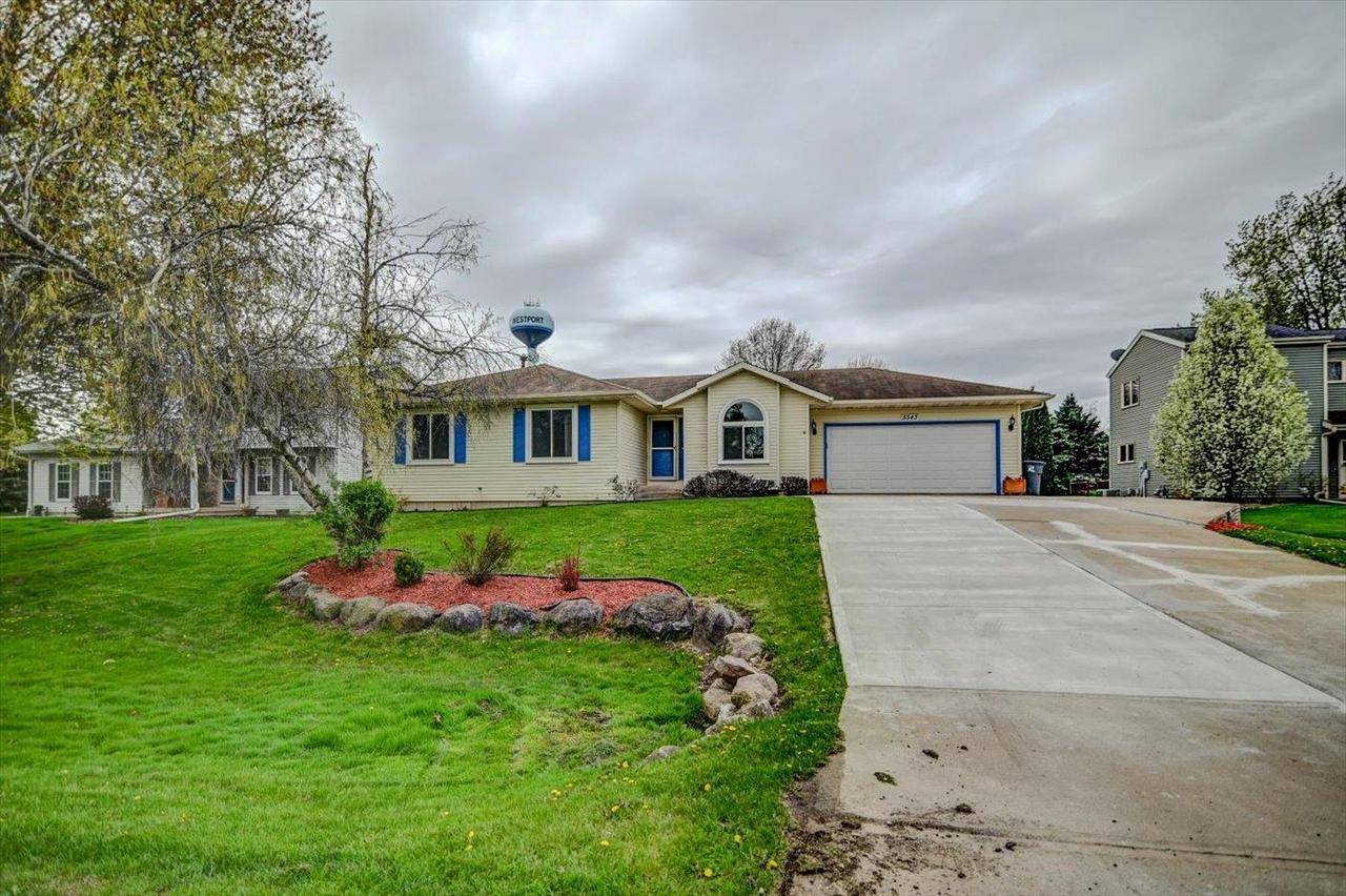 Waunakee, WI 53597,5543 Galway Drive