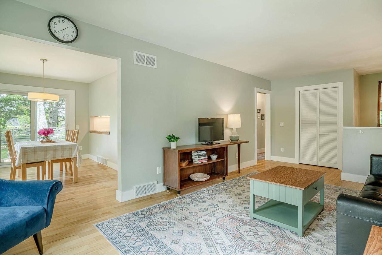Madison, WI 53711,4902 WHITCOMB Drive